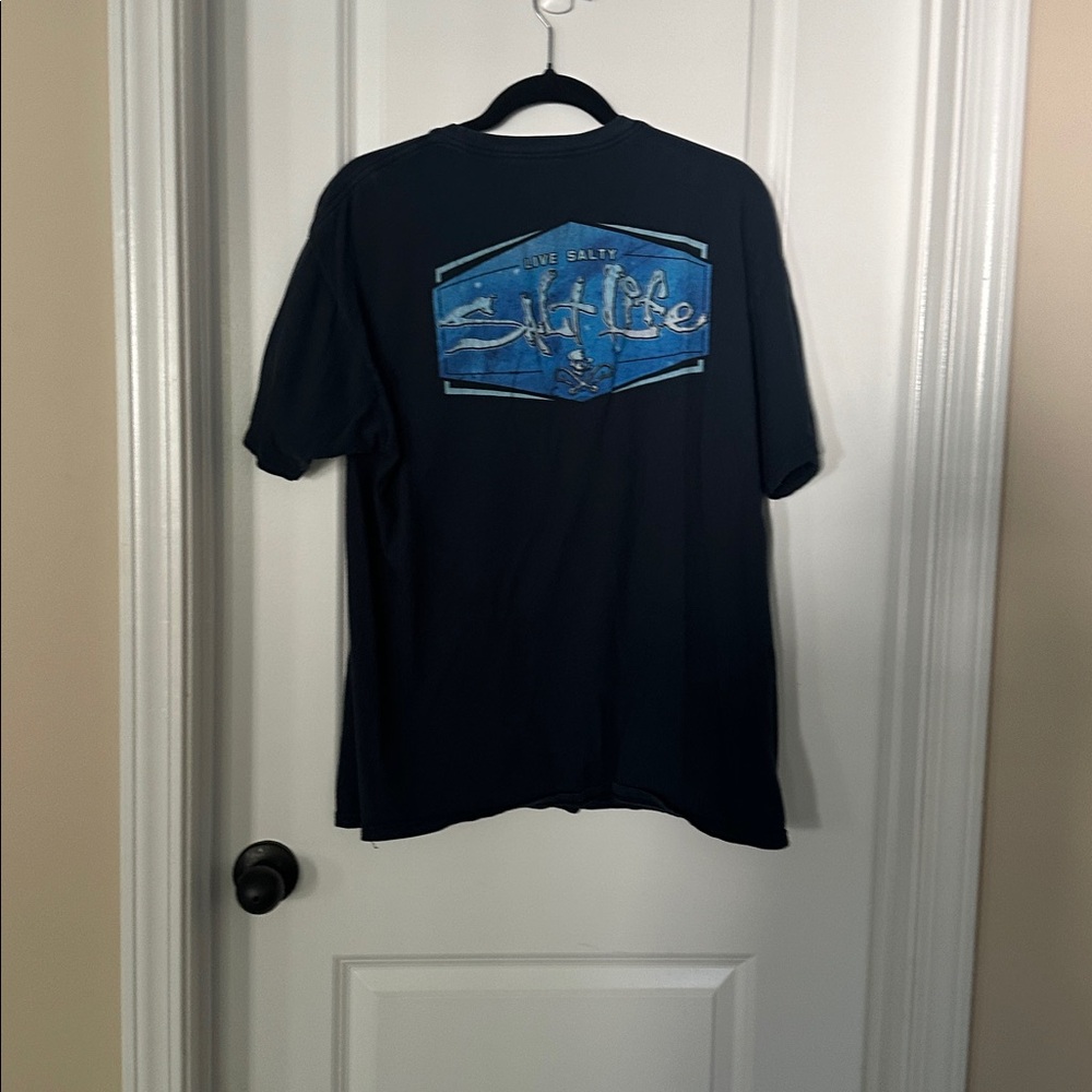 Salt Life Men's Dark Blue Tee with Pocket size Large